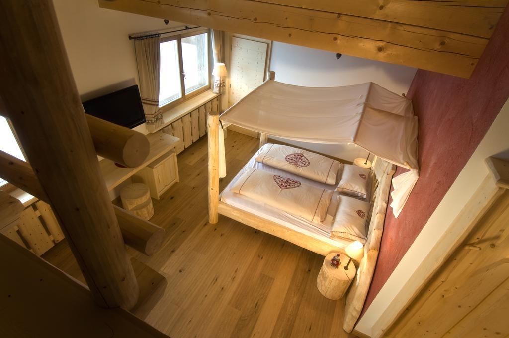 Hotel Piz Seteur Сельва-ді-Валь-Гардена Номер фото